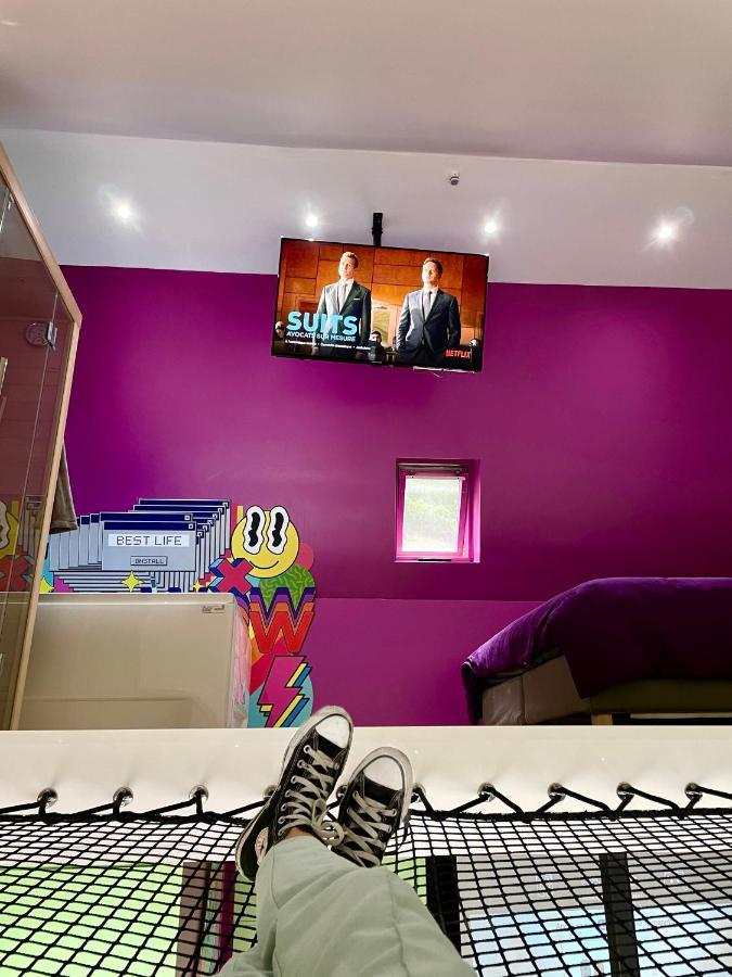 Capsule Forever Young - Jacuzzi - Sauna - Billard - Arcade De Jeux - Netflix & Home Cinema - Ping Pong Hastiere-par-dela Экстерьер фото